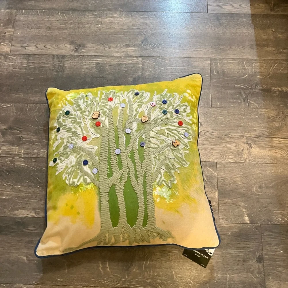 Mod Lifestyles Tree of Life‎ Embroidered Pillow 18 X 18 NWT
